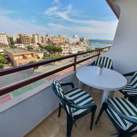 Estudio Rose'n Pool Apartment *